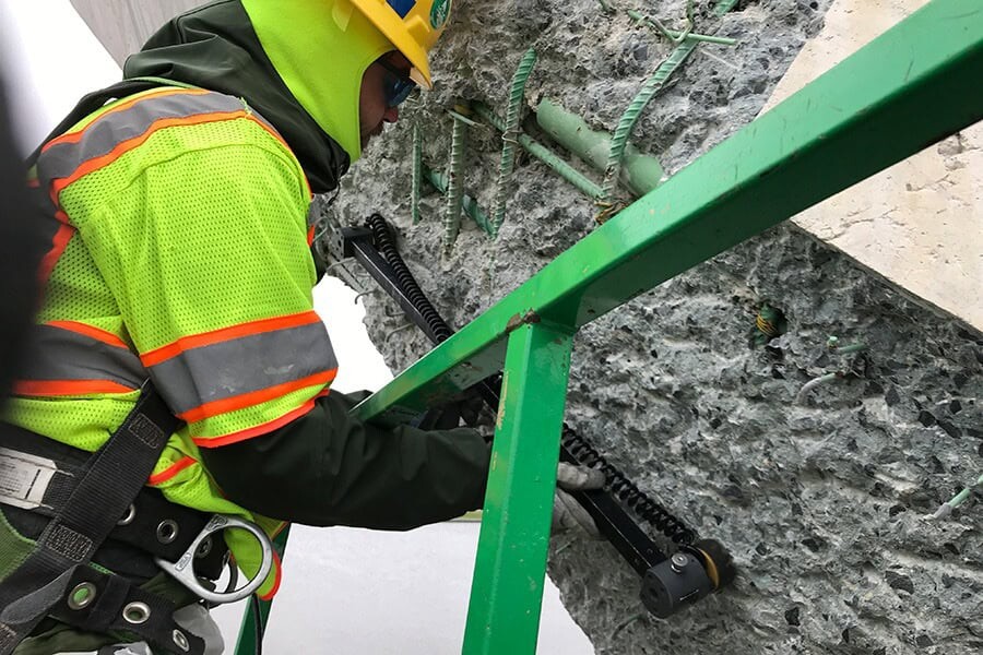 Spectral Analysis of Surface Waves SASW